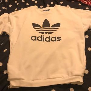 white adidas pull over